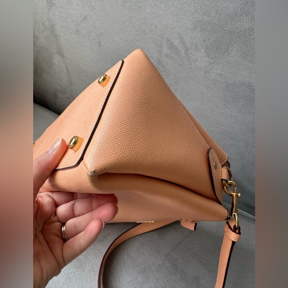 Coach Peach Leather Purse - Picture 7 of 16